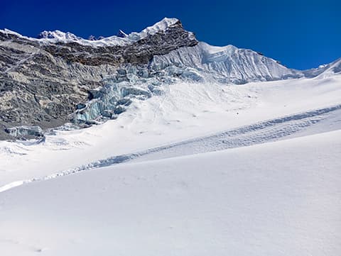 island-peak-from-trail